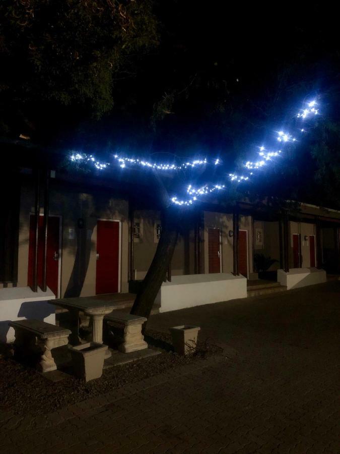 Travel Inn Kroonstad Eksteriør bilde